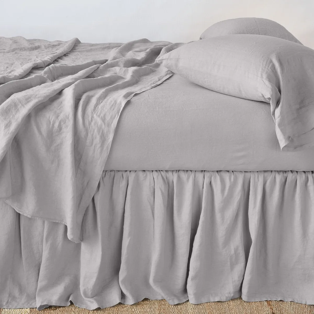 Bella Notte Linen Bed Skirt