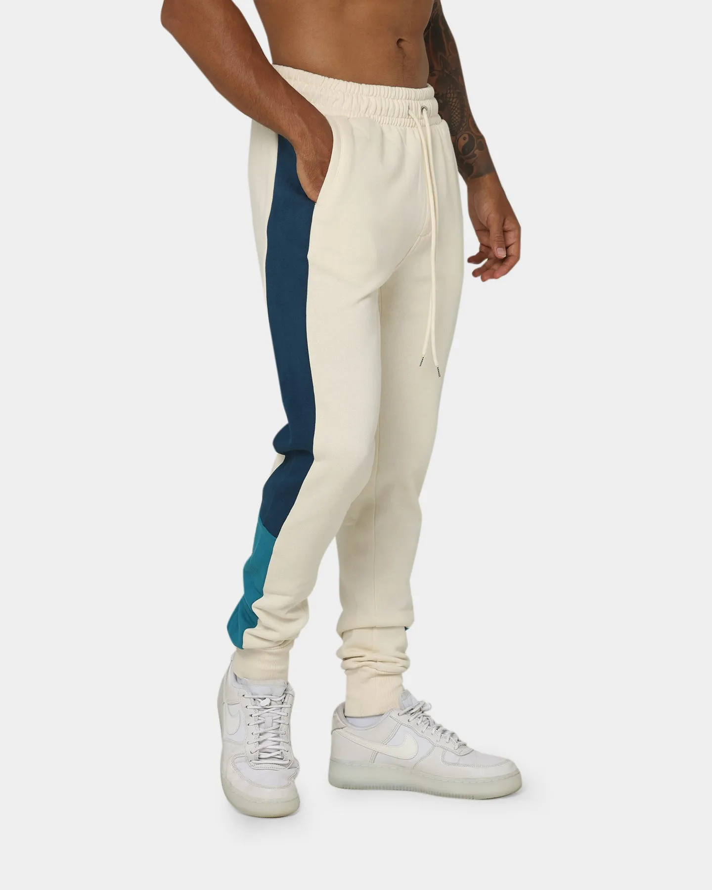 Kangol Retro Joggers Beige